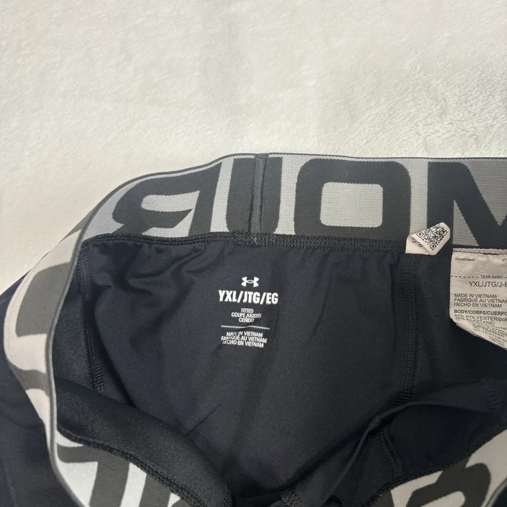 Under Armour Fitted Black Shorts Workout‎ Apparel Activewear Women's YXL